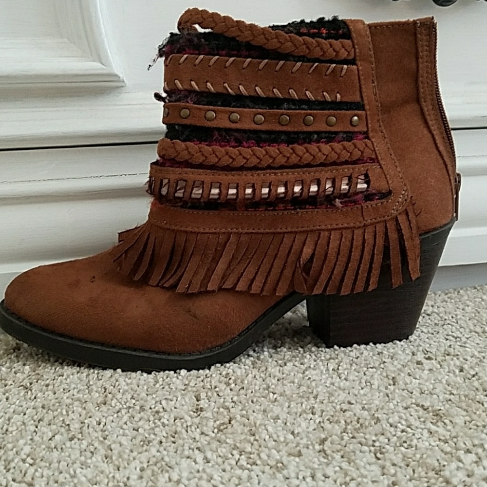 Brown leather fringe bootie